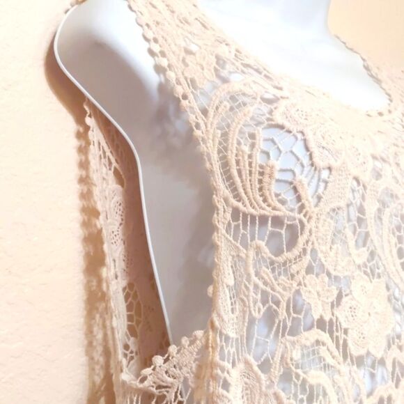 Lacy Vest Top Long Tank Fringe Scoop neck Dressy Size M NWOT - Picture 3 of 8